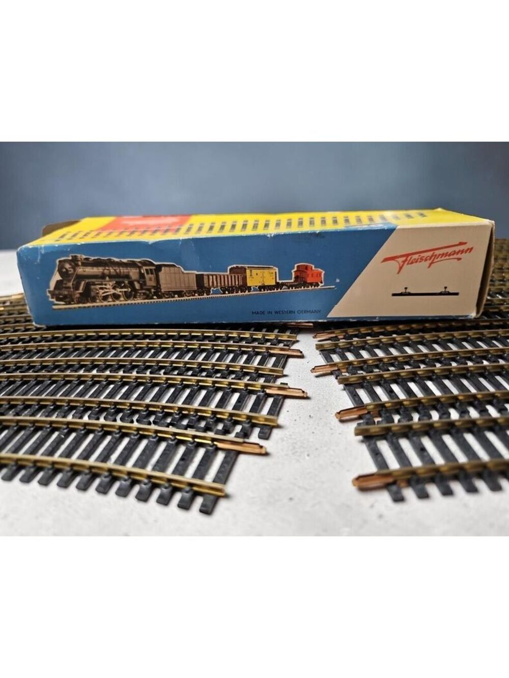 Fleischmann HO Scale 1701 Curved Train Track Set 20 Pcs Brass Rails - Germany
